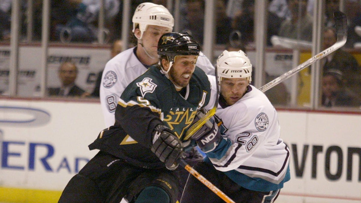 Might Ducks and Dallas hockey players in action.