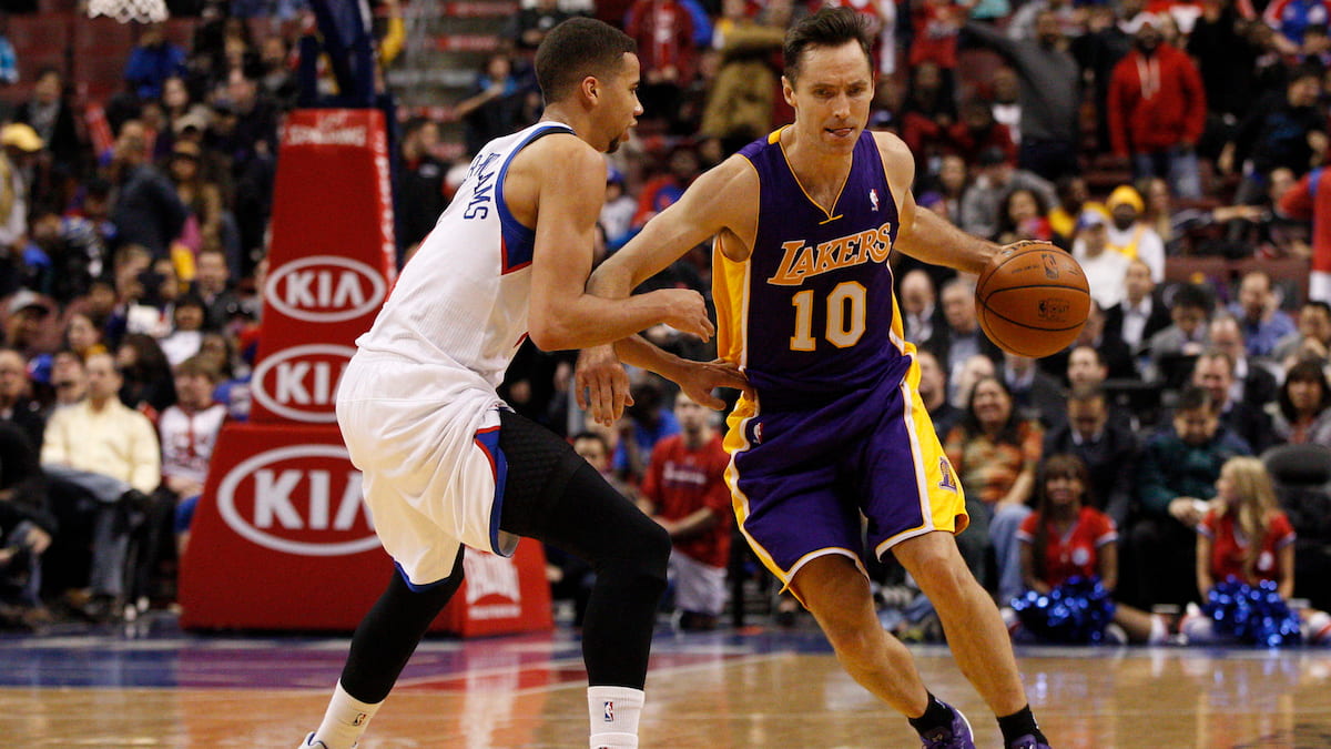 Steve Nash playing for the LA Lakers in 2007.