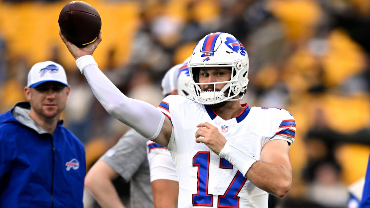 Josh Allen of the Bills throwing the ball in practice.