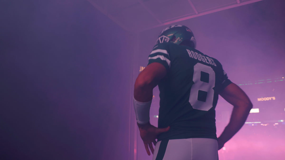 Aaron Rodgers of the NY Jets prepares to take the field.