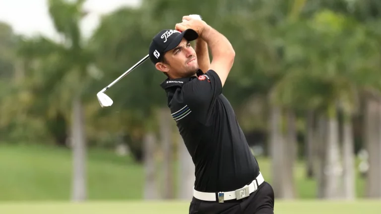 Gary Stal playing golf.