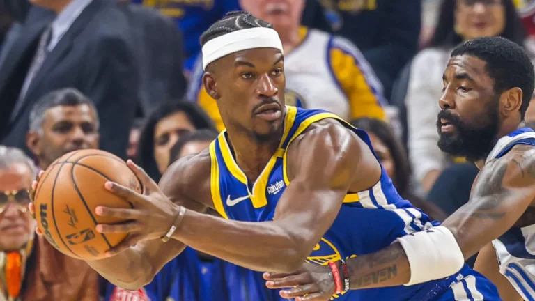 Jimmy Butler playing for the Golden State Warriors.