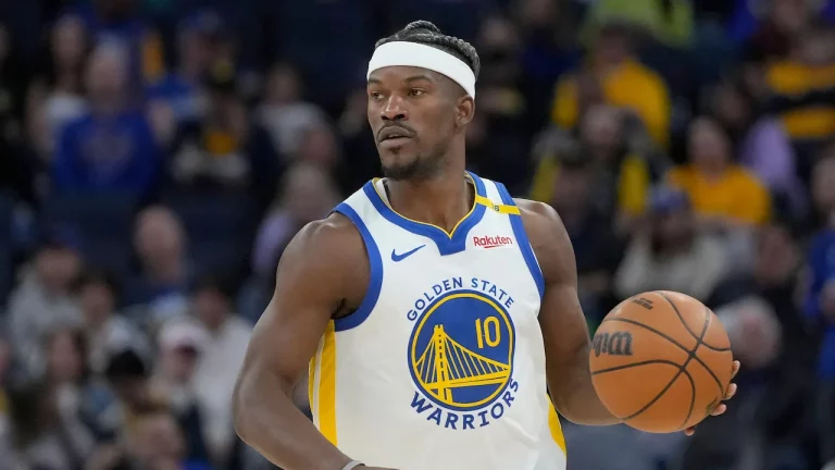 Jimmy Butler playing for the Golden State Warriors.
