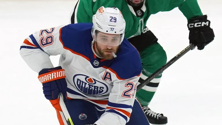 Leon Draisaitl playing for the Edmonton Oilers.