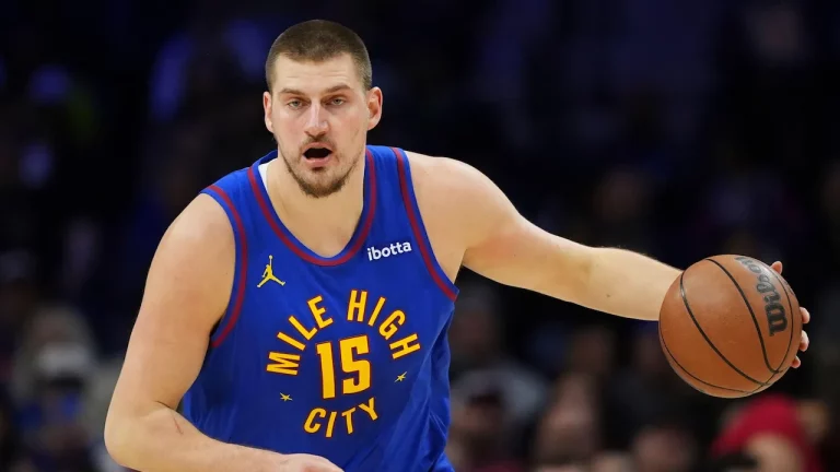 Nikola Jokic playing for the Denver Nuggets.