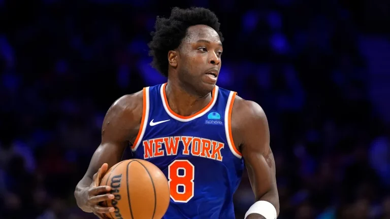 OG Anunboy playing for the New York Knicks.