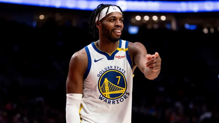 Buddy Hield playing for the Golden State Warriors.