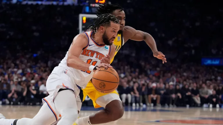 Jalen Brunson playing for the New York Knicks