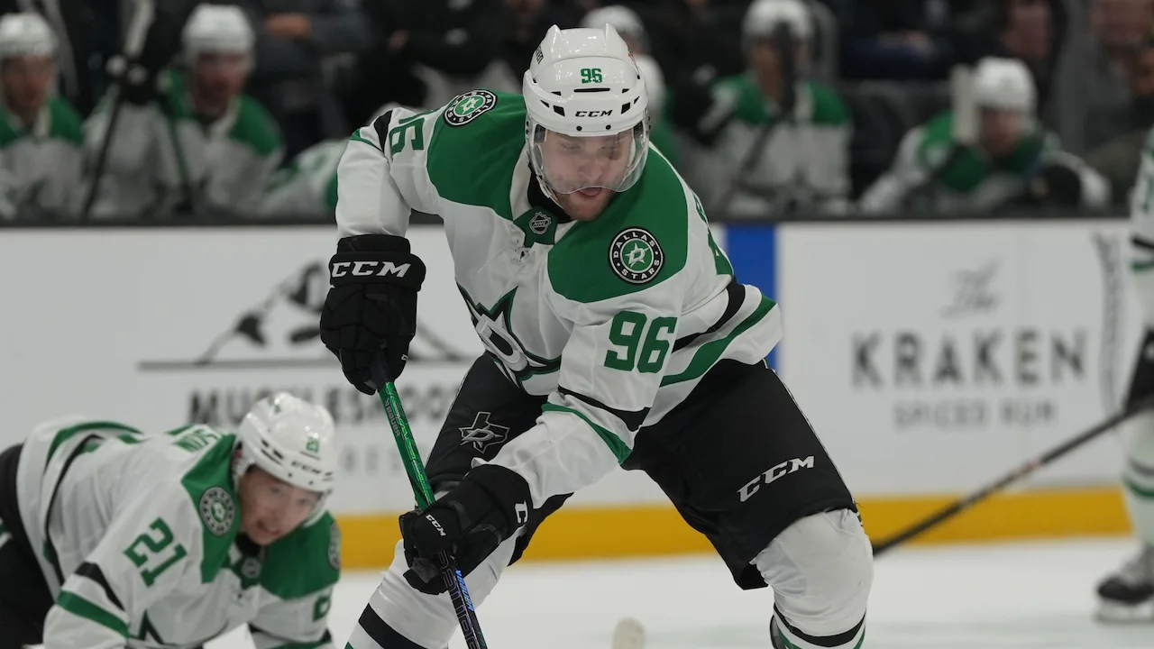 Mikko Rantanen playing for the Dallas Stars.