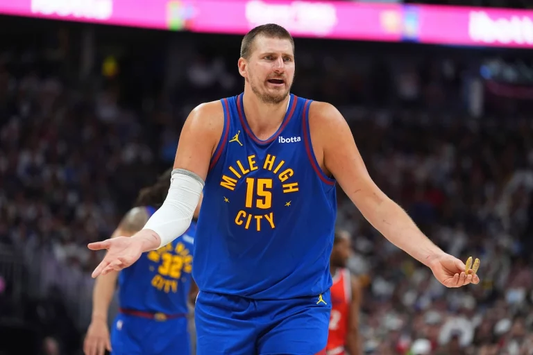 Nikola Jokic protests against a referee decision in Game 7 of Clippers vs Nuggets in the NBA Playoffs first round.