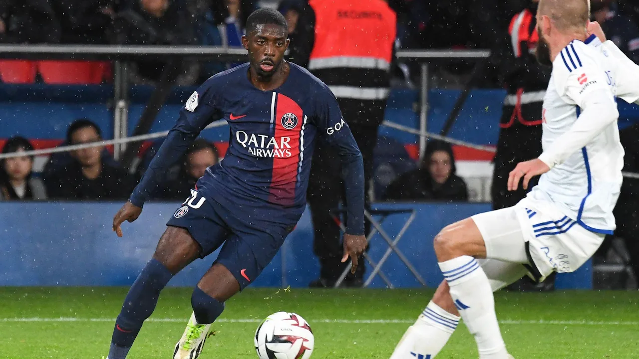 Ousmane Dembele playing for PSG.
