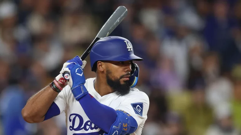 Teoscar Hernandez playing for the Los Angeles Dodgers.