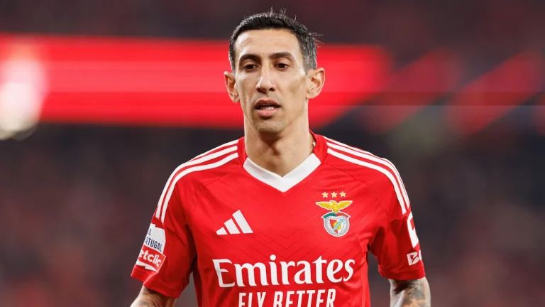 Angel Di Maria playing for Benfica at the 2025 FIFA Club World Cup.