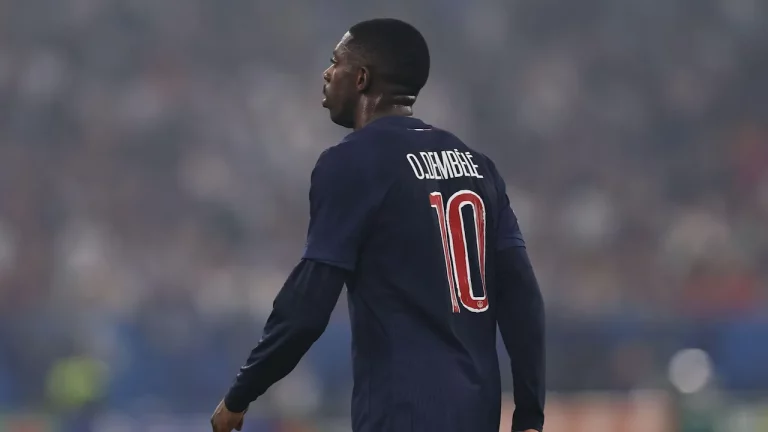 Ousmane Dembélé playing for PSG.